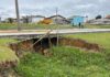 Erosão avança na Praia do Tabuleiro e moradores cobram providências após alerta da Defesa Civil